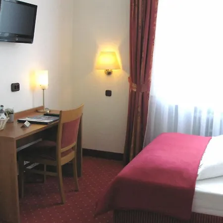 Ruhr Hotel 3*